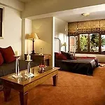 Ξενοδοχείο Xenia Palace 4*