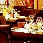 Xenia Palace Hotel 4*
