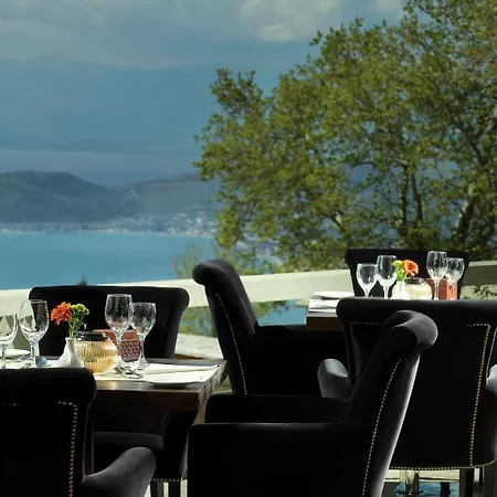 Отель Xenia Palace Портария
