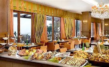 Xenia Palace Отель Портария