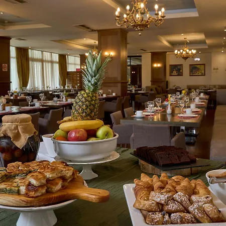 Xenia Palace Hotel Portariá