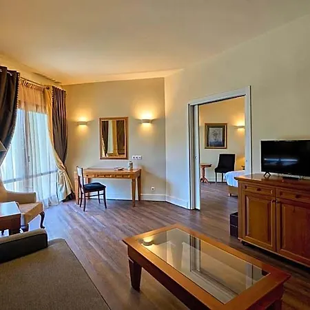 Hotel Xenia Palace 4*
