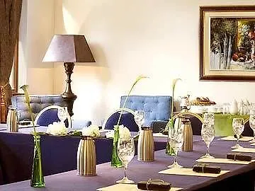 Xenia Palace מלון 4*