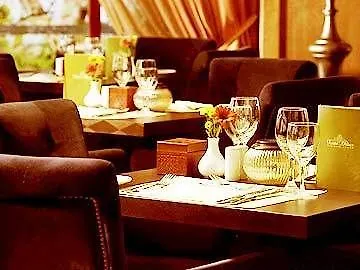 Xenia Palace 호텔 4*